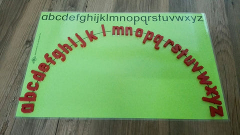 Carta Huruf Semi Bulat (huruf besar dan kecil)