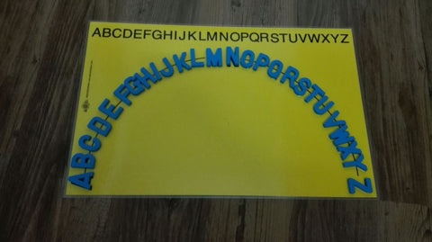 Carta Huruf Semi Bulat (huruf besar dan kecil)