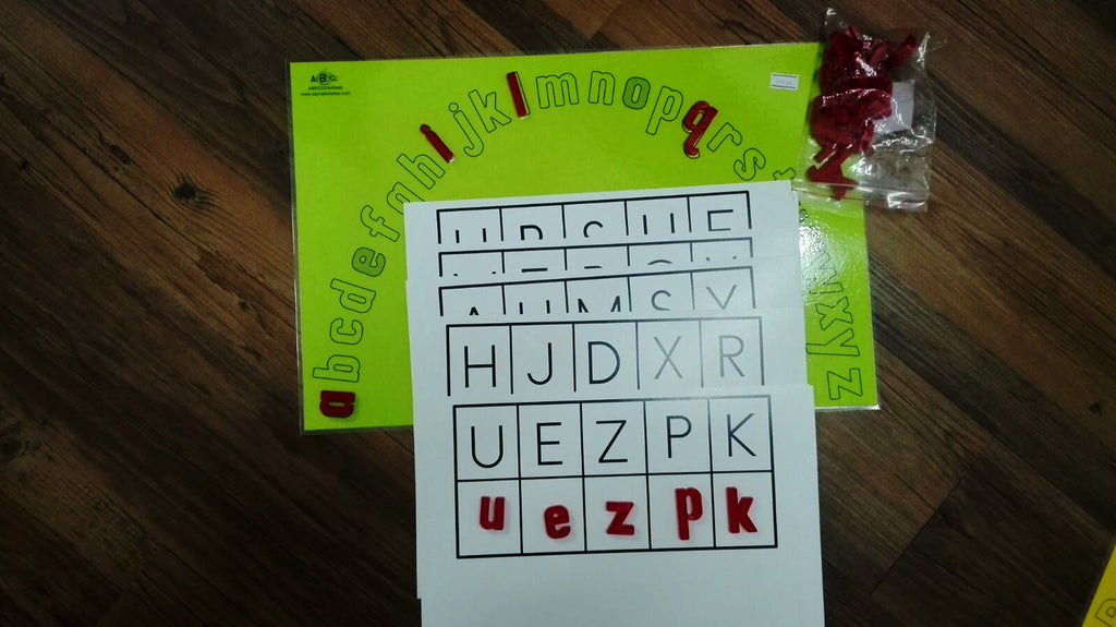 Carta Huruf Semi Bulat (huruf besar dan kecil)